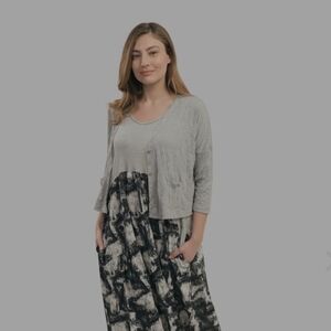 Alembika Linea Crinkle Crop Cardy Top